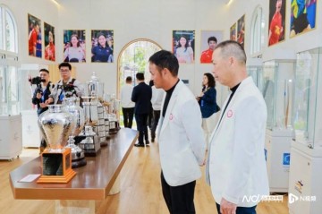 世界杯直播官网app下载中心-点燃城市冬奥氛围！17把奥运火炬亮相香江1号