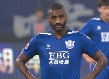 世界杯直播官网app下载中心-穆里奇成为沧州雄狮队长 第二队长人选竞争激烈